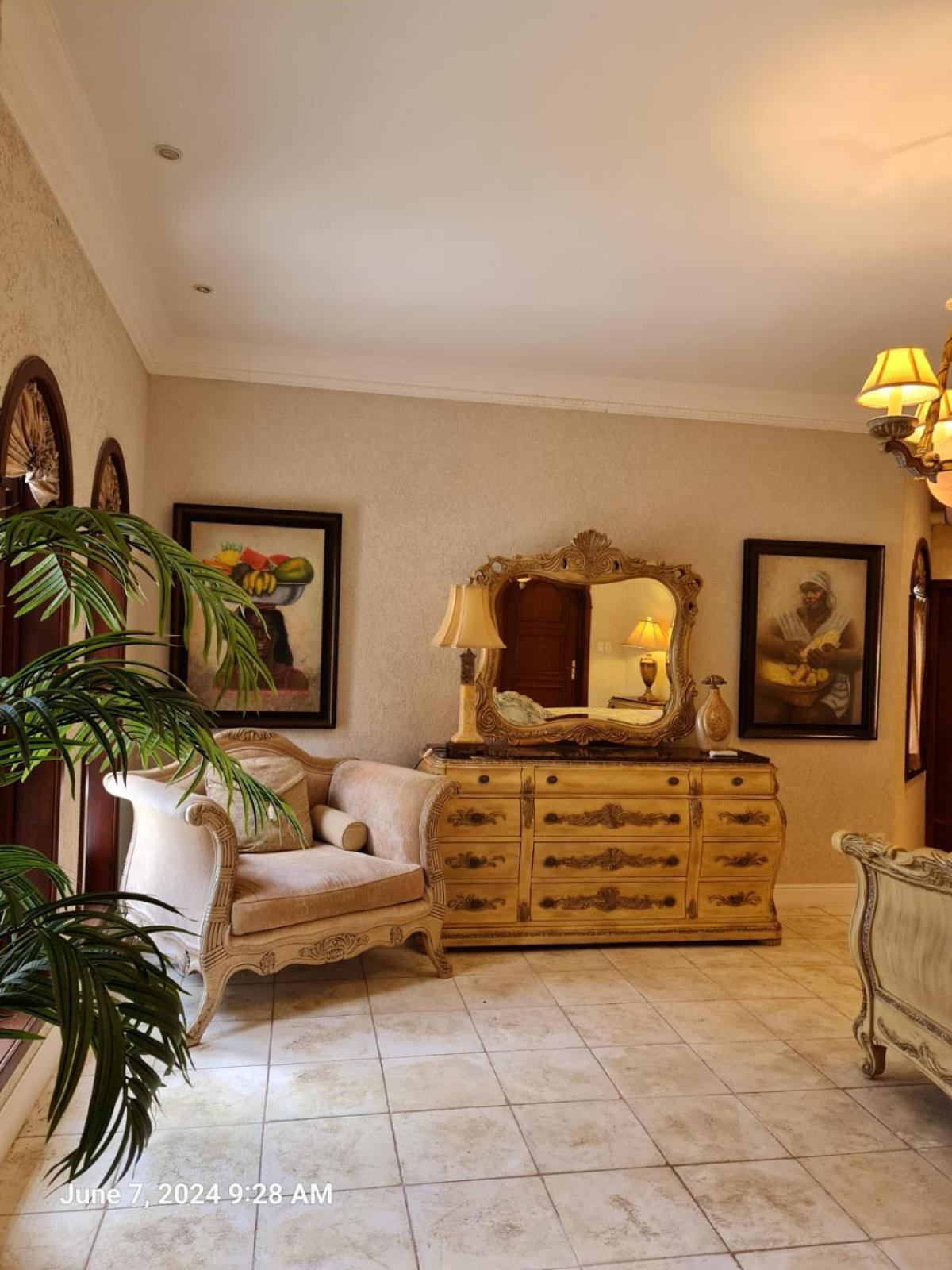 Sandpiper Beach Apartments Палм Бийч Екстериор снимка